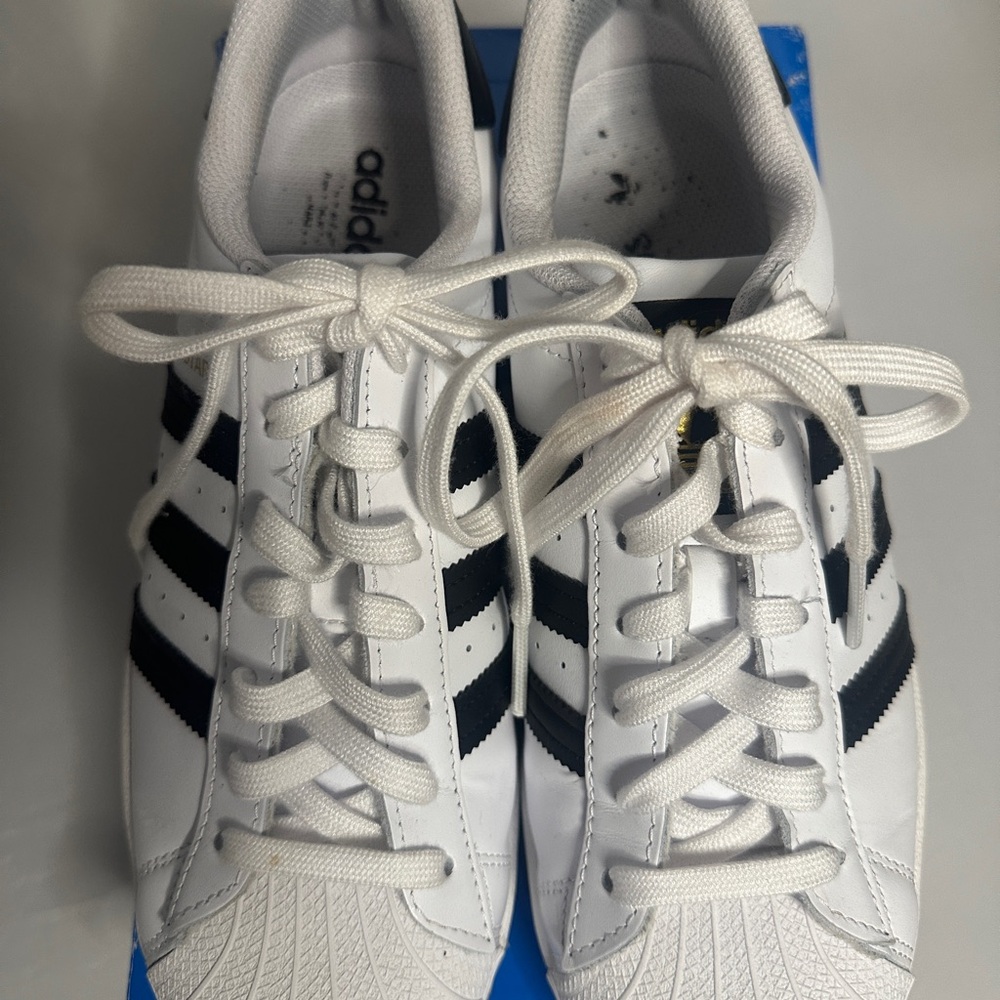 Adidas Superstar W in Classic White and Black